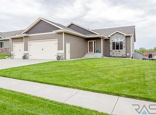 111 S Red Spruce Ave, Sioux Falls, SD 57110