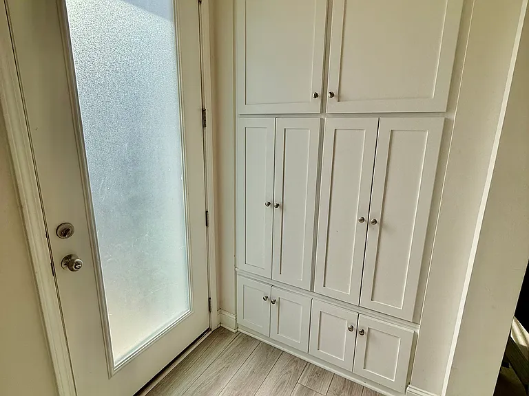 204 Stone River Dr — Photo 12