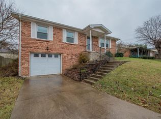 241 Holiday Rd, Winchester, KY 40391