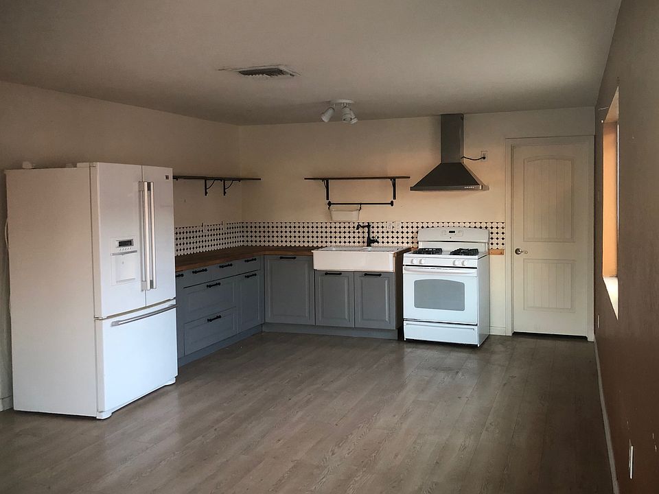 2nd image of 6610 N 58th Dr