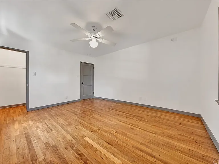 4941 Coolidge Ave — Photo 19