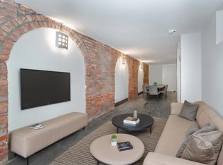 555 Hart St APT 1R, Brooklyn, NY 11221