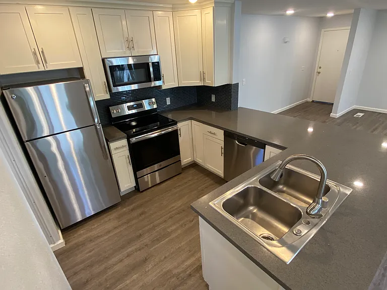 642 Hopkins Ave #1 — Photo 9
