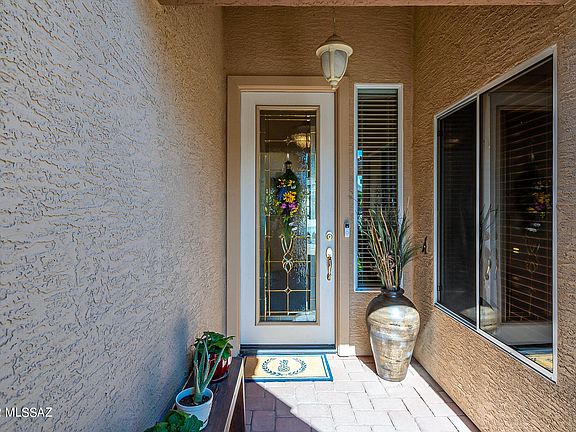 4th image of 973 N Cowboy Canyon Dr