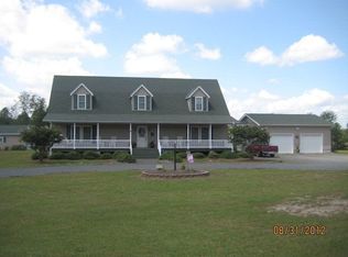 20800 McEachin Rd, Laurel Hill, NC 28351