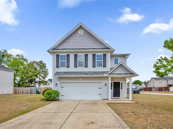 1500 Seabiscuit Dr, Parkton, NC 28371