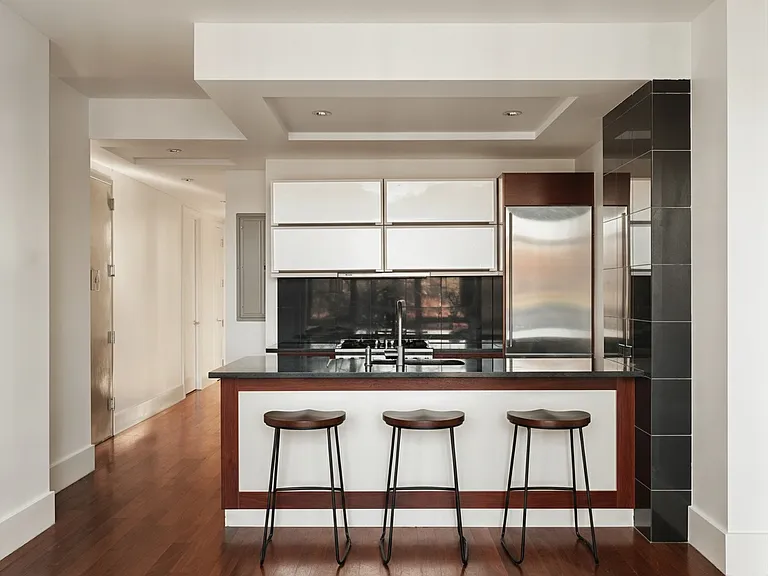 30 Bayard St #2A — Photo 3