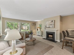 10311 Cedar Lake Rd APT 204, Minnetonka, MN 55305