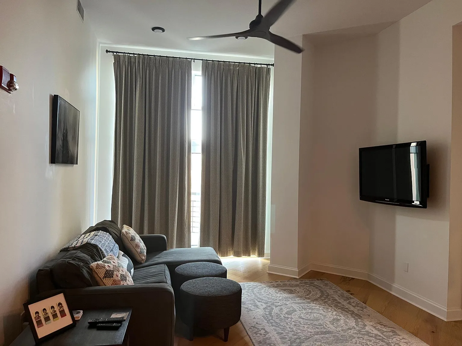 1 bed, 900 sqft, $1,500 — Photo 3