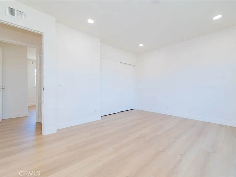 15 Butler St — Photo 37