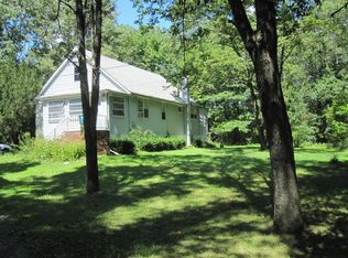 32-34 Decker Rd, Flemington, NJ 08822