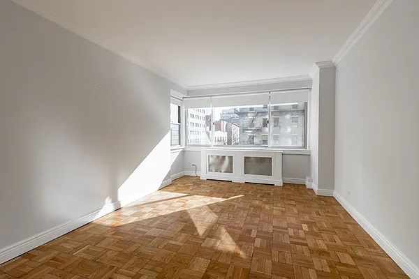 Rented by Stonehenge NYC LLC | media 19
