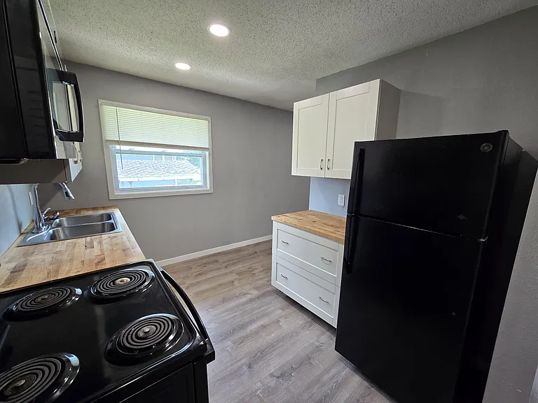 109 Ludland Dr #7 — Photo 3