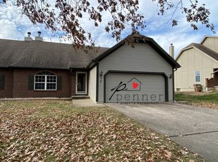 314 N Park Dr, Raymore, MO 64083