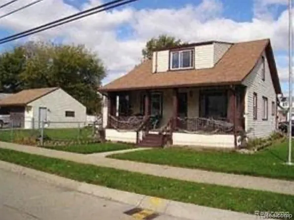 23703 Donald Ave, Eastpointe, MI 48021