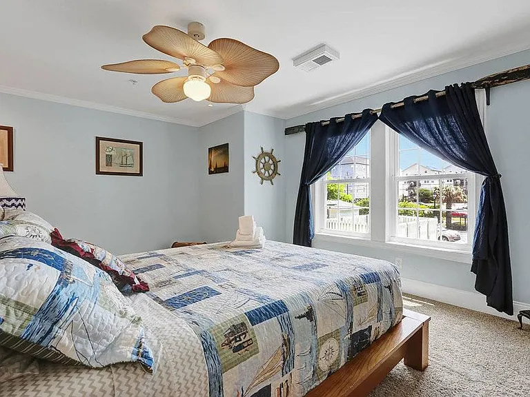 305 S Lake Park Blvd #106 — Photo 22