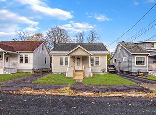 111 Pershing Dr, Scotia, NY 12302