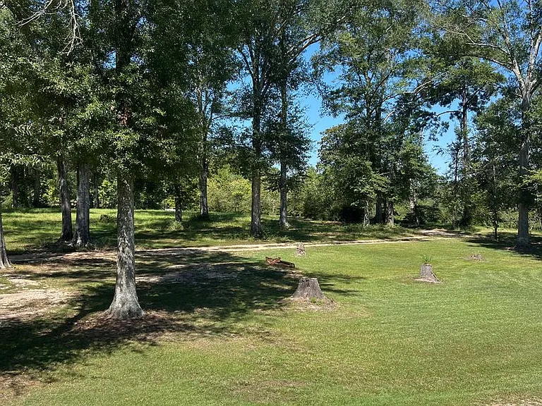 1411 Highway 27 — Photo 31