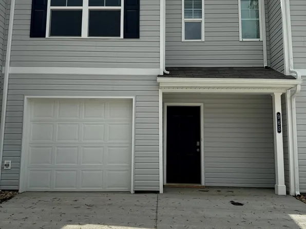 965 Lola Ln, Kingsport, TN 37664