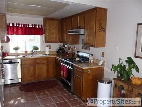 3rd image of 15229 Poppy Meadow St