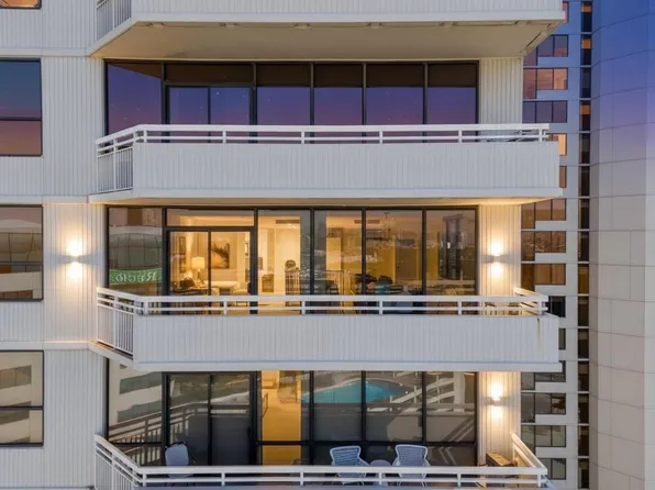 14 Greenway Plz #17Q, Houston, TX 77046