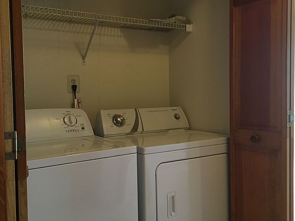 2nd Fl Laundry