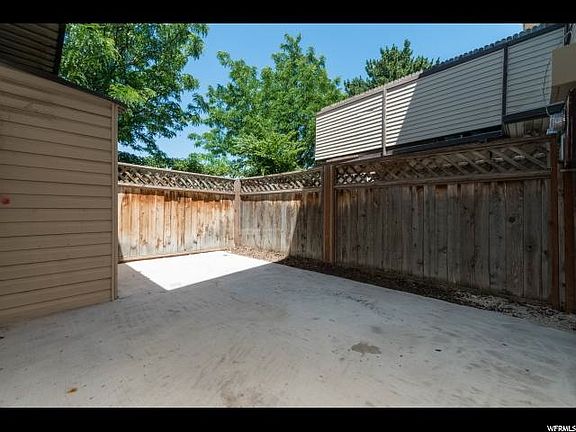 4th image of 1790 Homestead Farms Ln APT 4