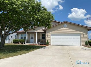 910 N Harmony Dr, Napoleon, OH 43545