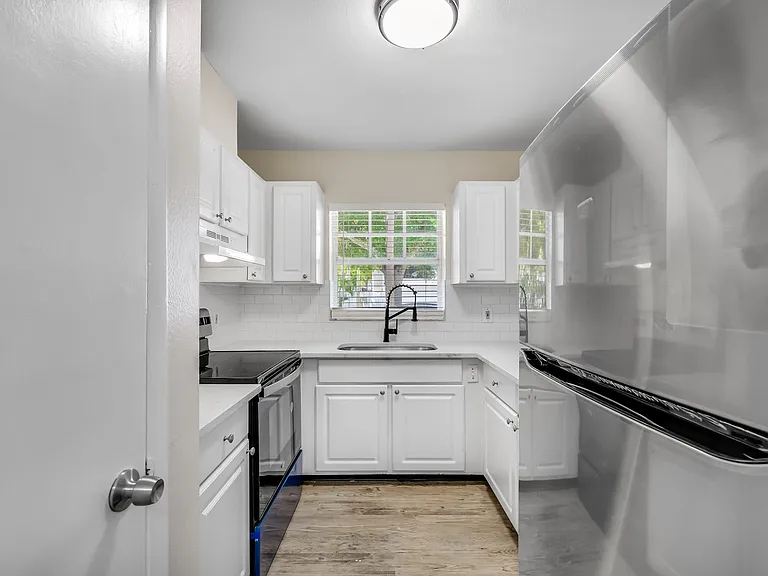 406 S Westland Ave — Photo 29