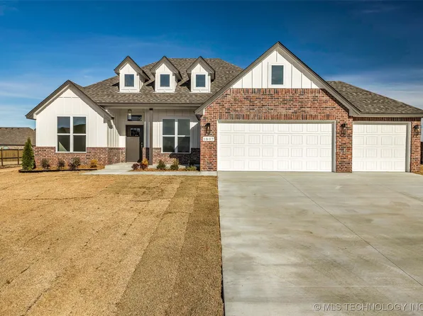 1807 E 44th St, Sand Springs, OK 74063