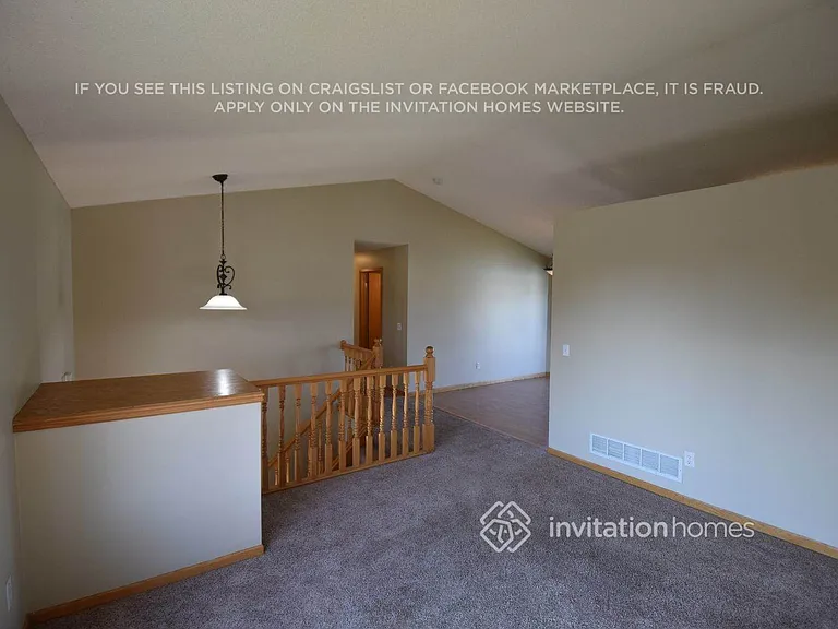 2243 Belfast St W — Photo 2
