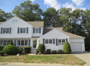 13 Pear Tree Ln, Franklin, MA 02038