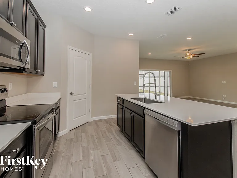 9777 Cilantro Dr — Photo 7