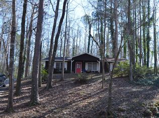 211 Brookside Dr, Alexander City, AL 35010