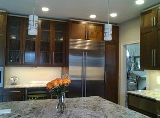 8 Clearbrook Ln, Sewell, NJ 08080