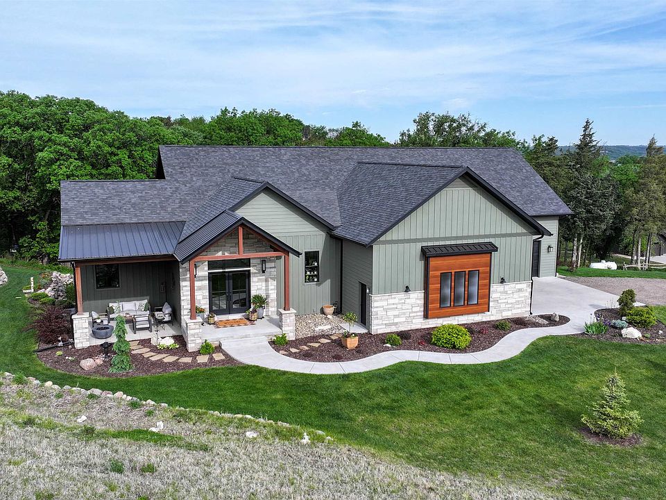 1st image of 103 Timber Dr
