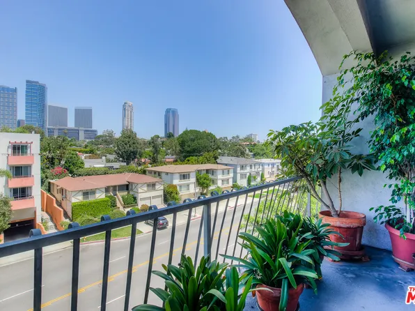 2025 S Beverly Glen Blvd Unit 404, Los Angeles, CA 90025