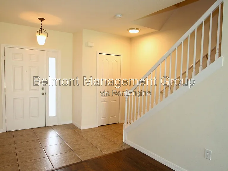 2358 Chatham Place Dr — Photo 2