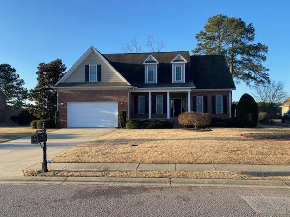 2825 Meadowmont Ln, Fayetteville, NC 28306