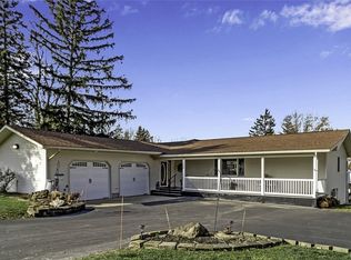 7140 Bear Ridge Rd, North Tonawanda, NY 14120