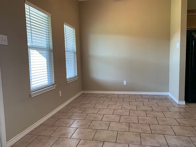 3125 Beauford St — Photo 5