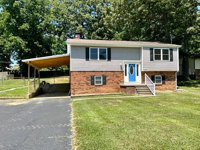 1st image of 963 Arrowhead Dr
