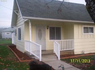437 NE Spruce Ave, Myrtle Creek, OR 97457