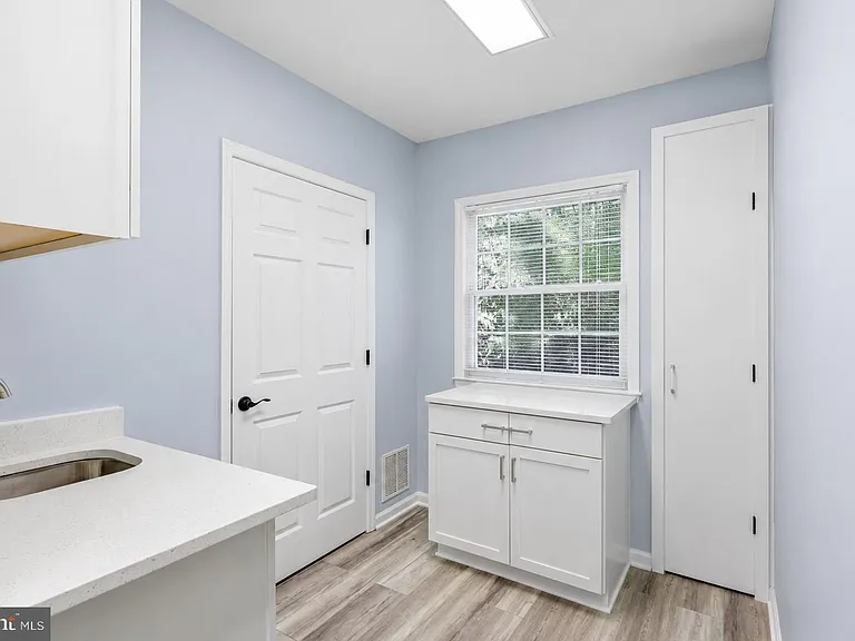 722 Grant St #H — Photo 16