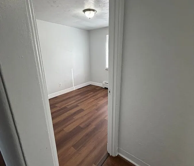 1740 W Mosier Pl #14 — Photo 6