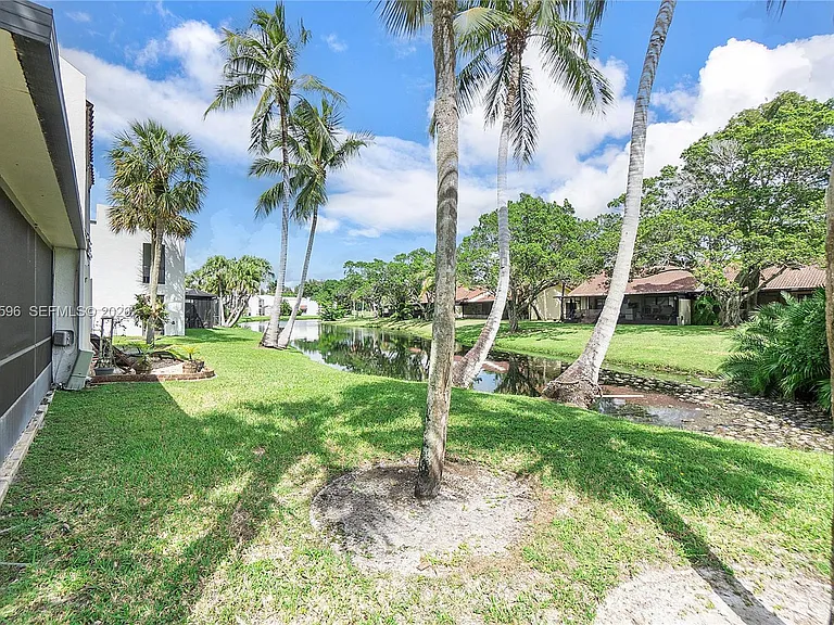 398 Fern Dr #10-6 — Photo 49