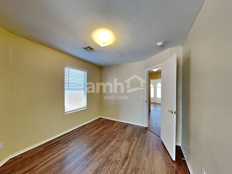 4509 E Windsong Dr — Photo 16