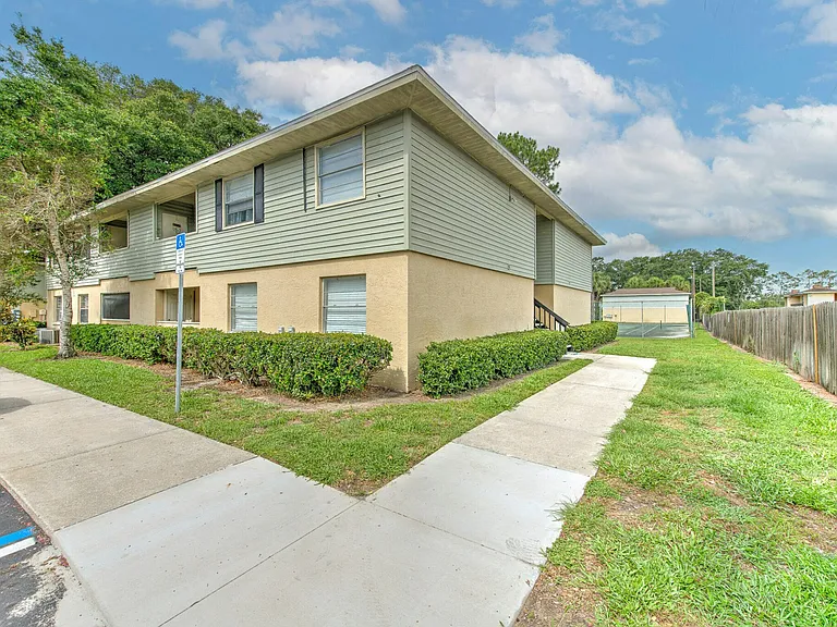 230 Berry Tree Pl — Photo 26