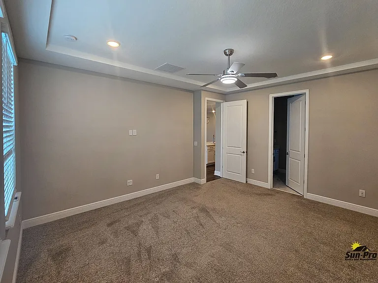 379 Birkdale Dr — Photo 18