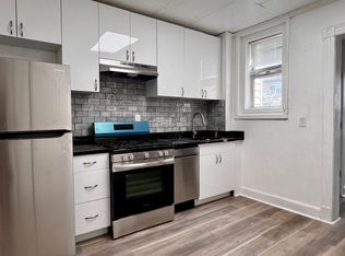 2567 37th St #1, Astoria, NY 11103